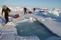 expeditions_unlimited_pole_nord_credit_dixie_dansercoer_mini