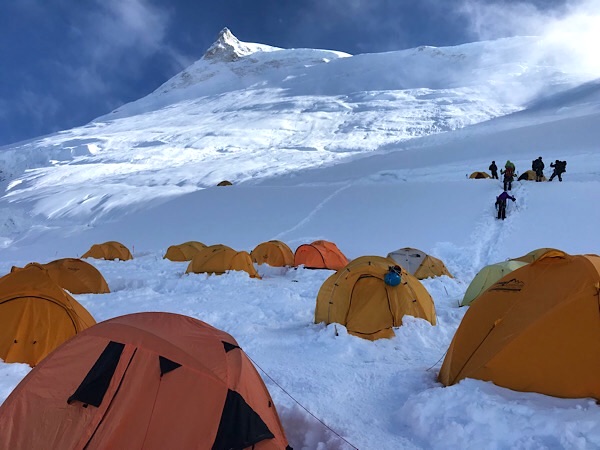 camp 1 manaslu tentes