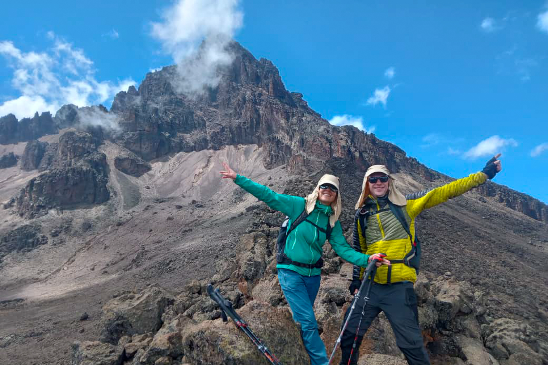 Devant le volcan Mawenzi
