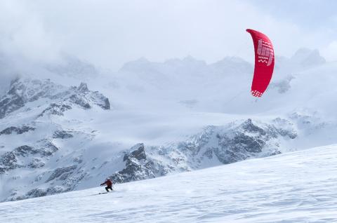 Snowkiteurb dans les Hautes Alpes