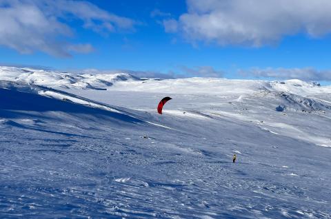 Immersion snowkite Secret Planet avec panorama enneigé dans le Norvège du Sud