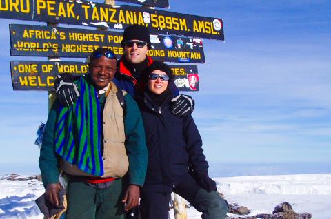 Ascension du Kilimandjaro à 5895 mètres en Tanzanie