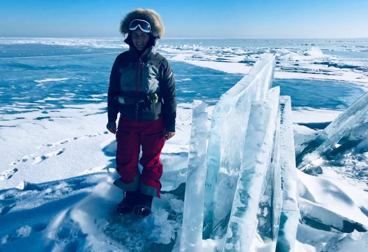 Expédition et pics de glace au lac Baïkal