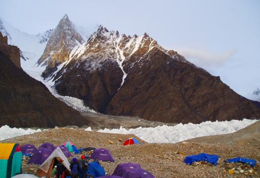 Expédition au Gasherbrum 2