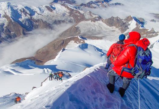Expédition avec un ascensionniste sur une arrête du Kun au Ladakh
