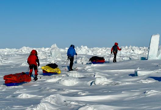 ski et pulka au Nunavut