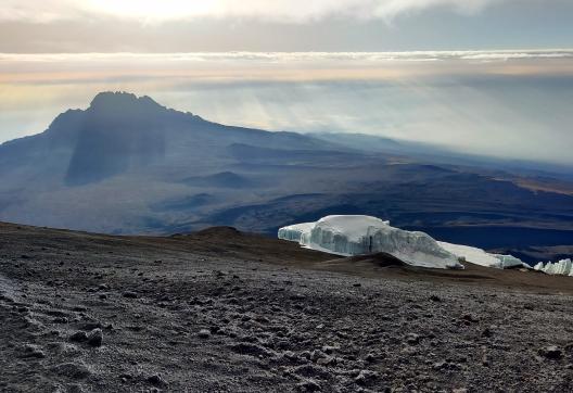 Ascension du Kilimandjaro à 5895 mètres en Tanzanie