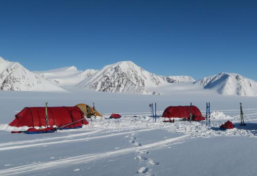 Expedition en ski et pulka du sud au nord du Spitzberg