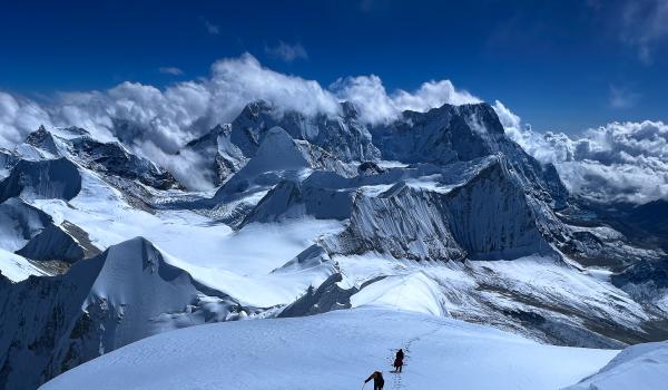Ascension du Baruntse