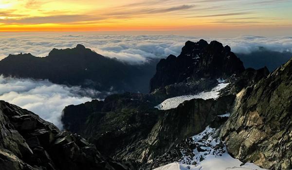 Vue depuis le glacier du mont Stanley en Ouganda vers 4800 mètres