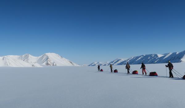 Expedition en ski et pulka du sud au nord du Spitzberg
