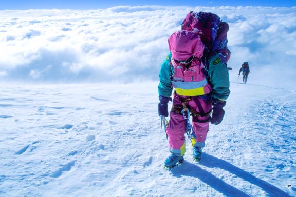 Ascension du Khan Tengri à 7010 mètres au Kirghizistan