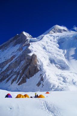 Expédition au Gasherbrum 2