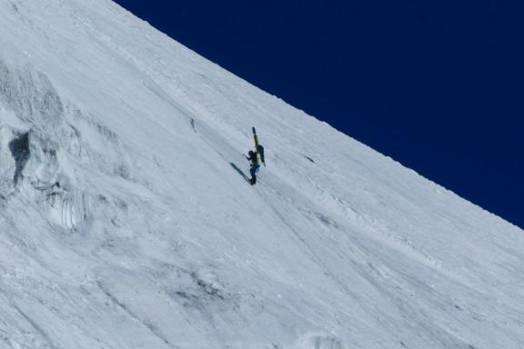 Ascension du pic Korjenevskaya