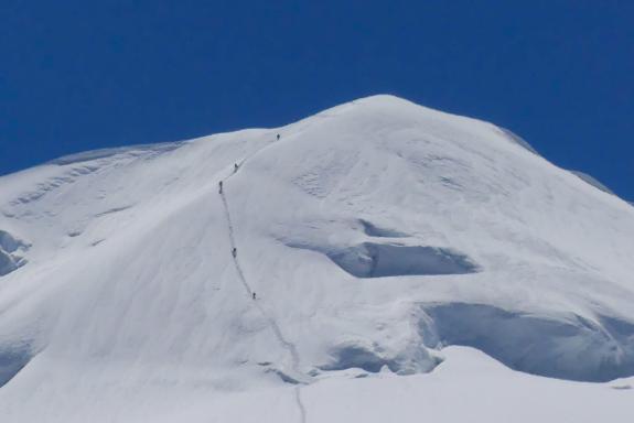Expédition lors de la descente du pic Korkenevskaya