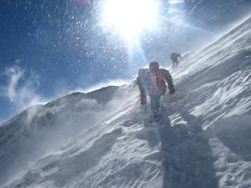 Alpinisme dans la face nord du pic de Dushambe au pic Communisme