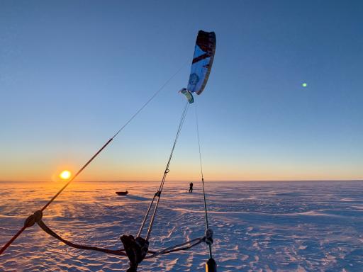 Voyage d'aventure et progression en snowkite