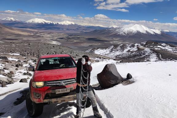 Expédition lors de la montée vers le refuge Atacama au Chili
