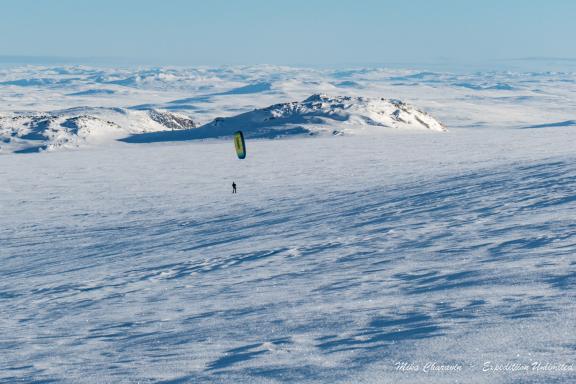 Snowkiteur dans le Hardangervidda