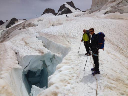 Ascension du mont Blanc du Tacul à 4248 mètres dans les Alpes