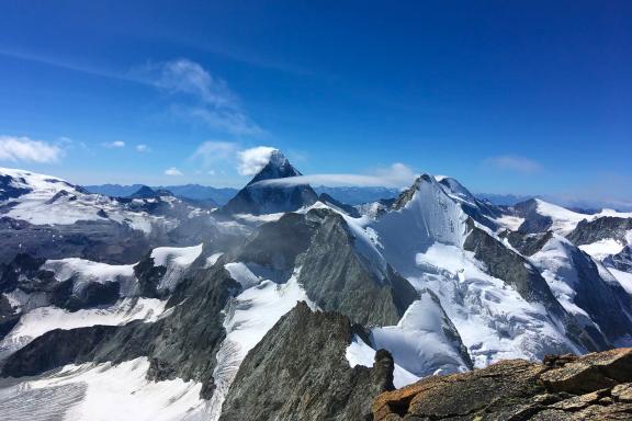 Ascension du Cervin à 4478 mètres en Suisse