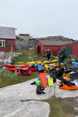 Chargement des Kayaks au Groenland