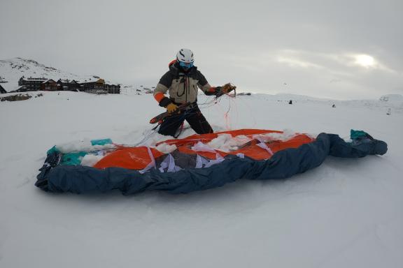 Expédition avec Expeditions Unlimited pour la préparation de voile près de la gare de Finse