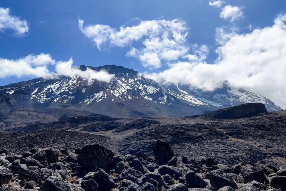 Ascension du Kilimandjaro à 5895 mètres en Tanzanie