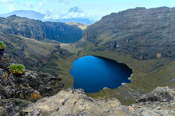 Lac Michaelson et sommet du mont Kenya