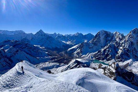 Ascension du Lobuche East à 6119 mètres au Népal