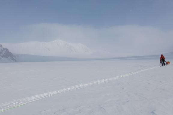Expedition en ski et pulka du sud au nord du Spitzberg
