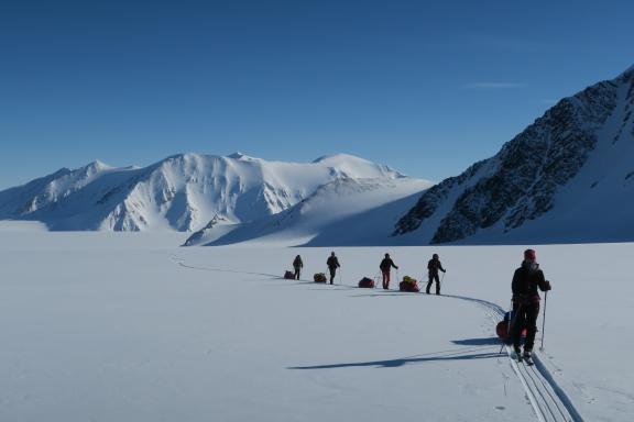 Expedition en ski et pulka du sud au nord du Spitzberg